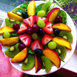 sminksak:  A refreshing fruit salad for dinner (along with more