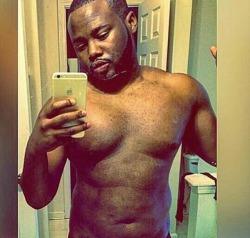 thickumsandthangs21:  Sexy African!