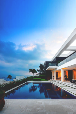 wearevanity:   Jaragua Residence ©   I would love a pool with