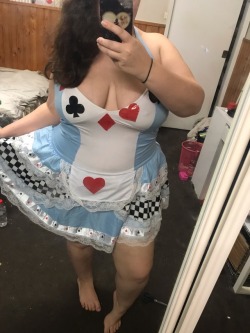 xlady-lexi:   Slutty Alice in Wonderland, I guess 🤔 