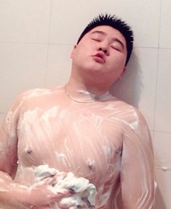 butterball-guy:  kumamaxyong:  kaaz1998:  可愛い(^-^)  超愛