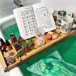 soliloquyjewelry:This relaxation novice found heaven today. 🛁