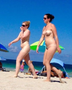 Amateurlovin: These ladies are hott. Perfect titties.   Enjoy