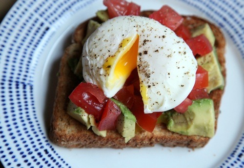 freelyswimmingnightmare:  paulcounts:  4 Simple Steps to Lose Weight Fast for Men  #nutrition #diets  #essentials  psst!=> https://www.youngliving.org/gregorycgrove 