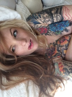 girlswith:  kemperfidelis:  Hi! Trying to revamp this dead tumblr.