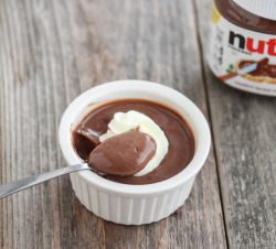 thecakebar:  2 Ingredient Nutella Mousse (made with tofu) 