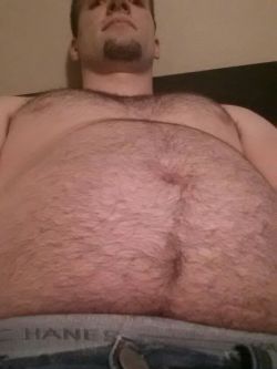 austin7246:  gnrboy92:  Oof so full. Could use a cuddle buddy.