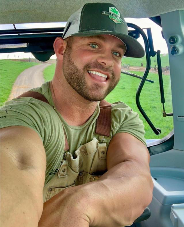 sonodiluce:mouthwatering-men:97 - Country Cousin Travis