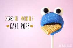 gastrogirl:  cookie monster cake pop. 