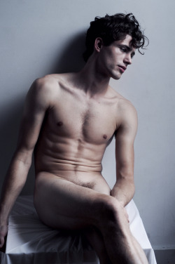 ohthentic:  flyman1up:  Jamie Wise “Male Model as Muse”  