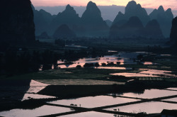 20aliens:  CHINA. Gaotian. Guilin. 1979. The morning glow in