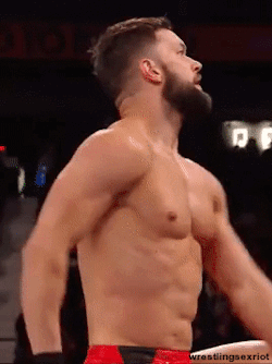 wrestlingsexriot:  look at how his dick rests perfectly against