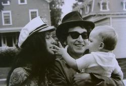 bobdylan-n-jonimitchell:Joan Baez and Bob Dylan in Newport, Rhode
