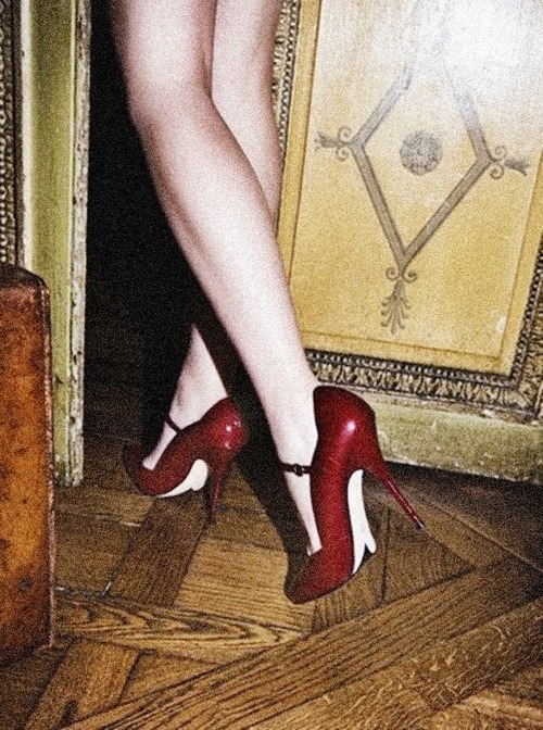 Red heels / Czerwone szpilki