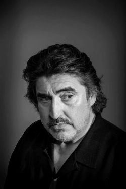 Maszületettbárány:  Alfred Molina  (1953)Az elveszett frigyláda fosztogatói, Pókember 2, Csokoládé, A Da Vinci-kód, Maverick - Halálos póker, Boogie Nights, Frida