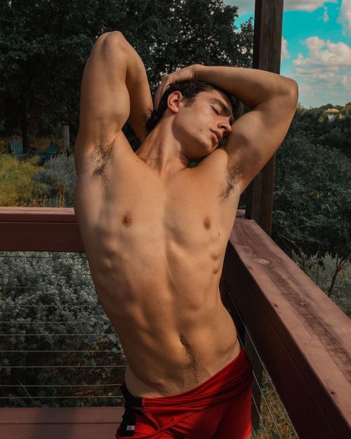 mildlyunhinged:Keith Laue