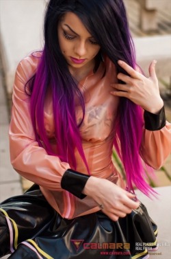 latex-girls-daily:  Kinky young girls 18+ in latex dress live