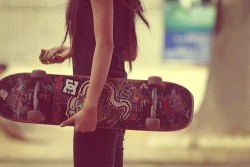 girl can skate to