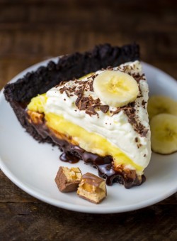 sweetoothgirl:   Black-Bottom Banana Cream Pie  