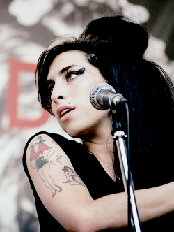 amyjdewinehouse:  Amy Winehouse | Isaac Solomon, 2007  