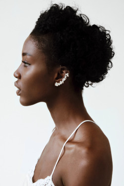 tomboybklyn:  diamond ear cuff…. love!