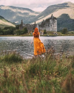 witchyautumns:    aclotheshorse   🏰 instagram  Kilchurn Castle,