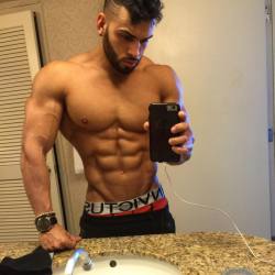 fitmen1:  Gerardo Gabriel 