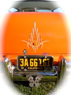 morbidrodz:  Check out this blog for more hot rods and kustoms