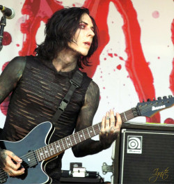 miwportugal:  Ricky Horror Warped Tour 2014 CREDIT TO:  Ignite