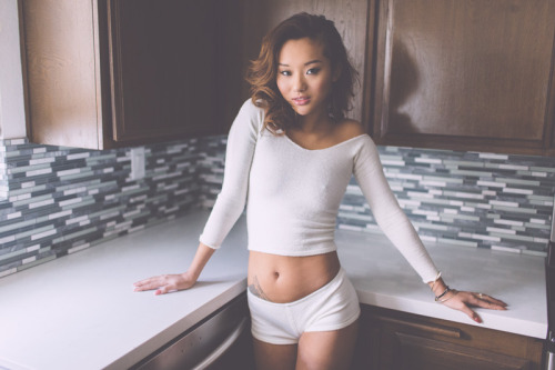 vanstyles:Alina Li in my kitchen