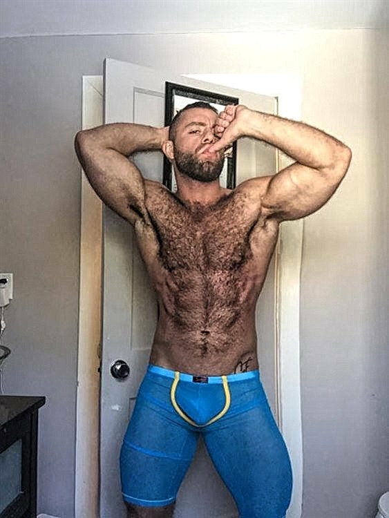 bialphamalemotivation:Follow me on Twitter to see the uncensored