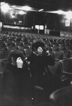 madkolibri:  Ringo Starr and George Harrison the photographers,