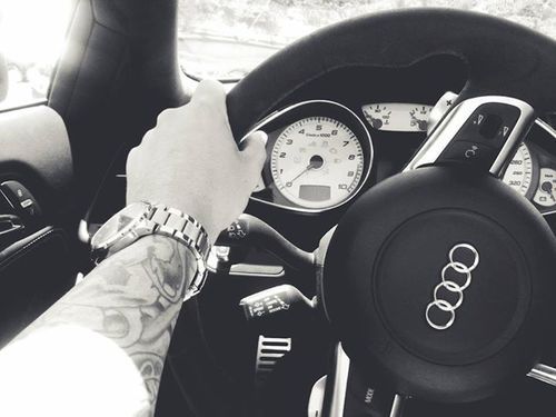 awesomeagu:  Amazing car, amazing watch  Audi