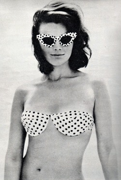 Yes, they sure knew how to build bikinis in the 1960s. Let’s