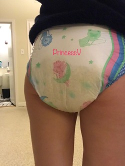 princessvlovesyou:  Because wet butts 