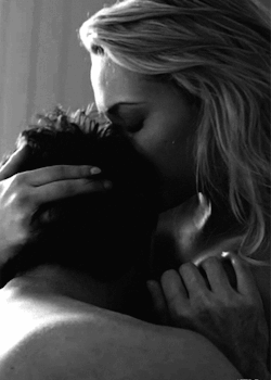 cravehiminallways212:  ❤️  ❤️