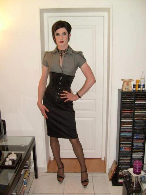 lovetights:  So jealous of her look. Hot crossdressers are awesome! 