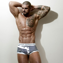 red-meat:  Stuart Reardon 2 for The Navy Diver RED MEAT | FACEBOOK