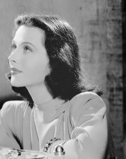hedylamarr-blog:  Hedy Lamarr in “Come Live With Me” (1941)
