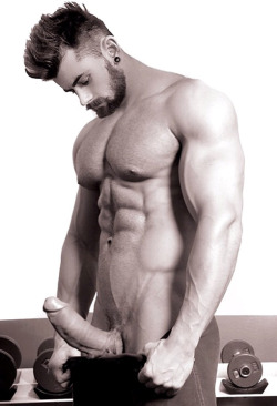 hairynmuscleman:  Hairy’n’Muscle Manthe hottest menhttp://hairynmuscleman.tumblr.com/