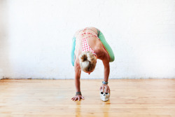 assquat:  kolorowesny:  I photographed some beautiful yoga attire