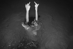 emotional-hoe-420:  Escape x