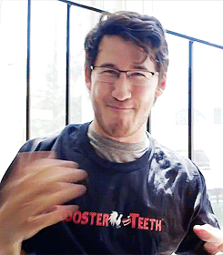 jamesangel:  markiplier showing love for other youtubers 