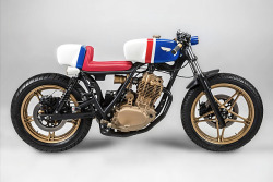 caferacerpasion:  HRC Style! Honda FT500 â€ªâ€ŽCafe Racerâ€¬ by H Garage.Tremenda â€ªâ€ŽHondaâ€¬ con los colores de HRC y con un estilo racing muy guapo | caferacerpasion.com