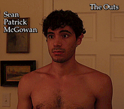 el-mago-de-guapos:  The Outs (1x05)  Sean Patrick McGowan &
