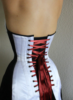 straitlaceddame: straitlaceddame:   Corset laces made by an individual