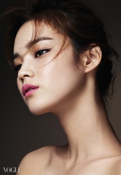 koreanmodeldotorg:  Vogue Korea September 2014 - Han Eu Ddeum