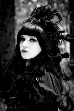 victorian-goth:  Victorian goth http://victorian-goth.tumblr.com/