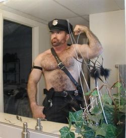 Follow my two hairy men blogs:http://sambrcln.tumblr.comhttp://hairysex.tumblr.com