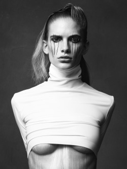 er59:  er59: Ilse de Boer by Benjamin Vnuk for Pulp Magazine